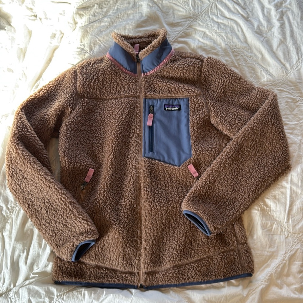 Patagonia Women’s Classic Retro X Jacket in Pampas Tan, Medium